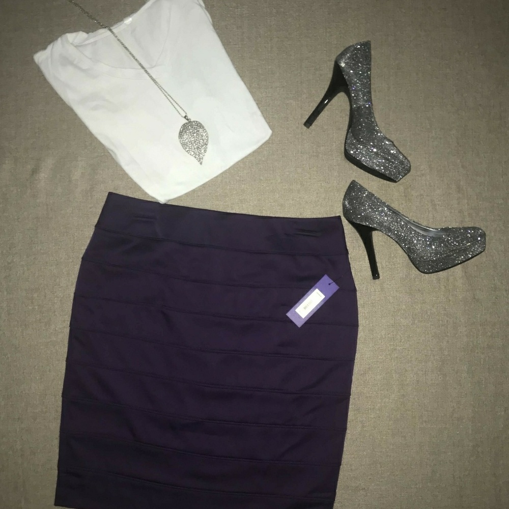 NWT Purple bandage style size 6 pencil skirt